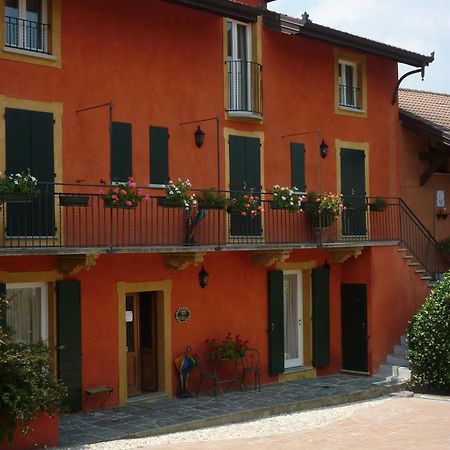 Locanda La Casetta Angera Exterior photo